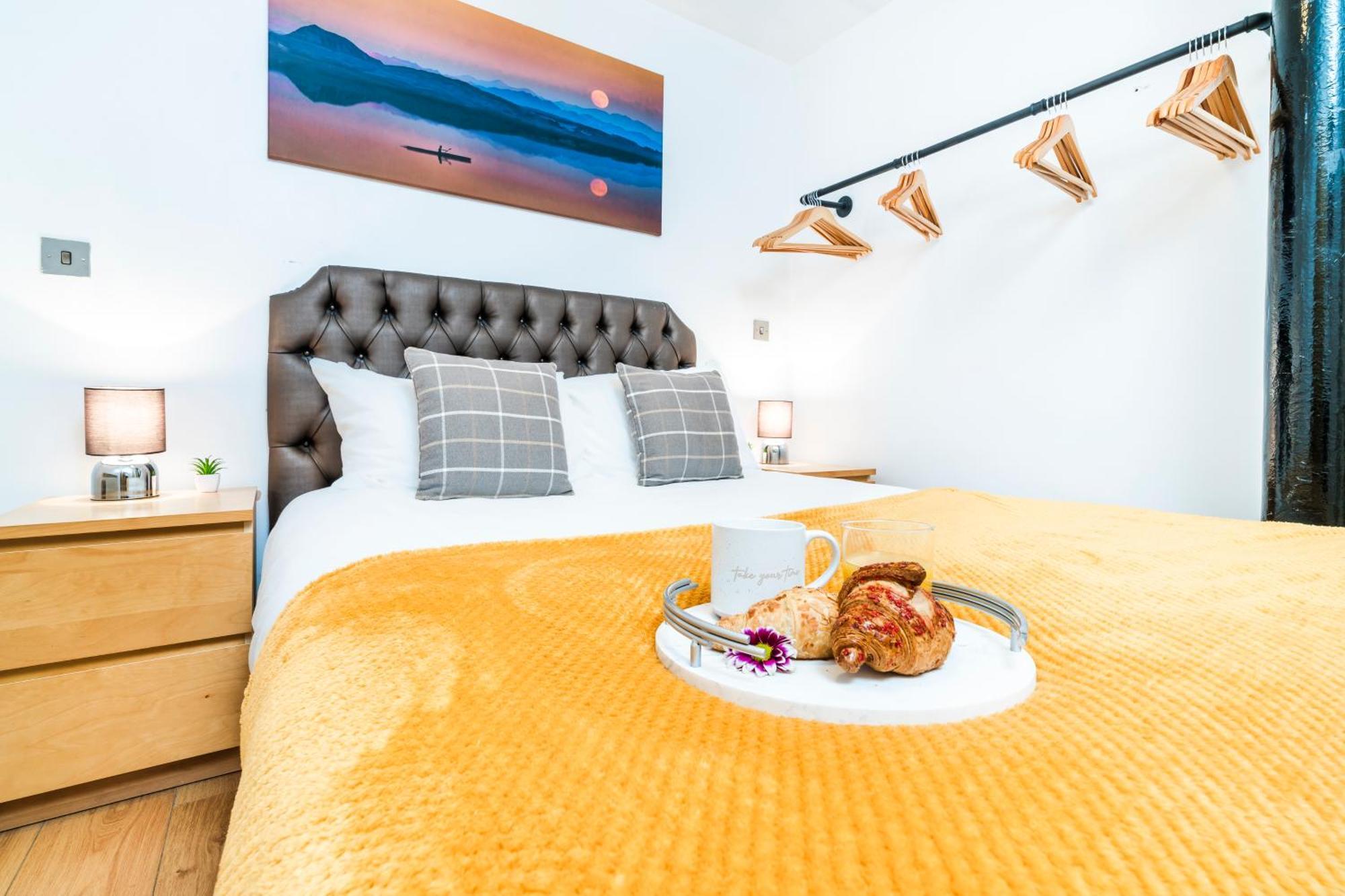 Cavern Quarters: City Centre Apartment by Garudy Serviced Apartments Liverpool Exterior photo